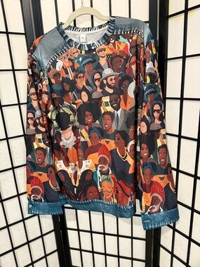 Graphic Crowd-Print Long-Sleeve Blouse in Multicolor